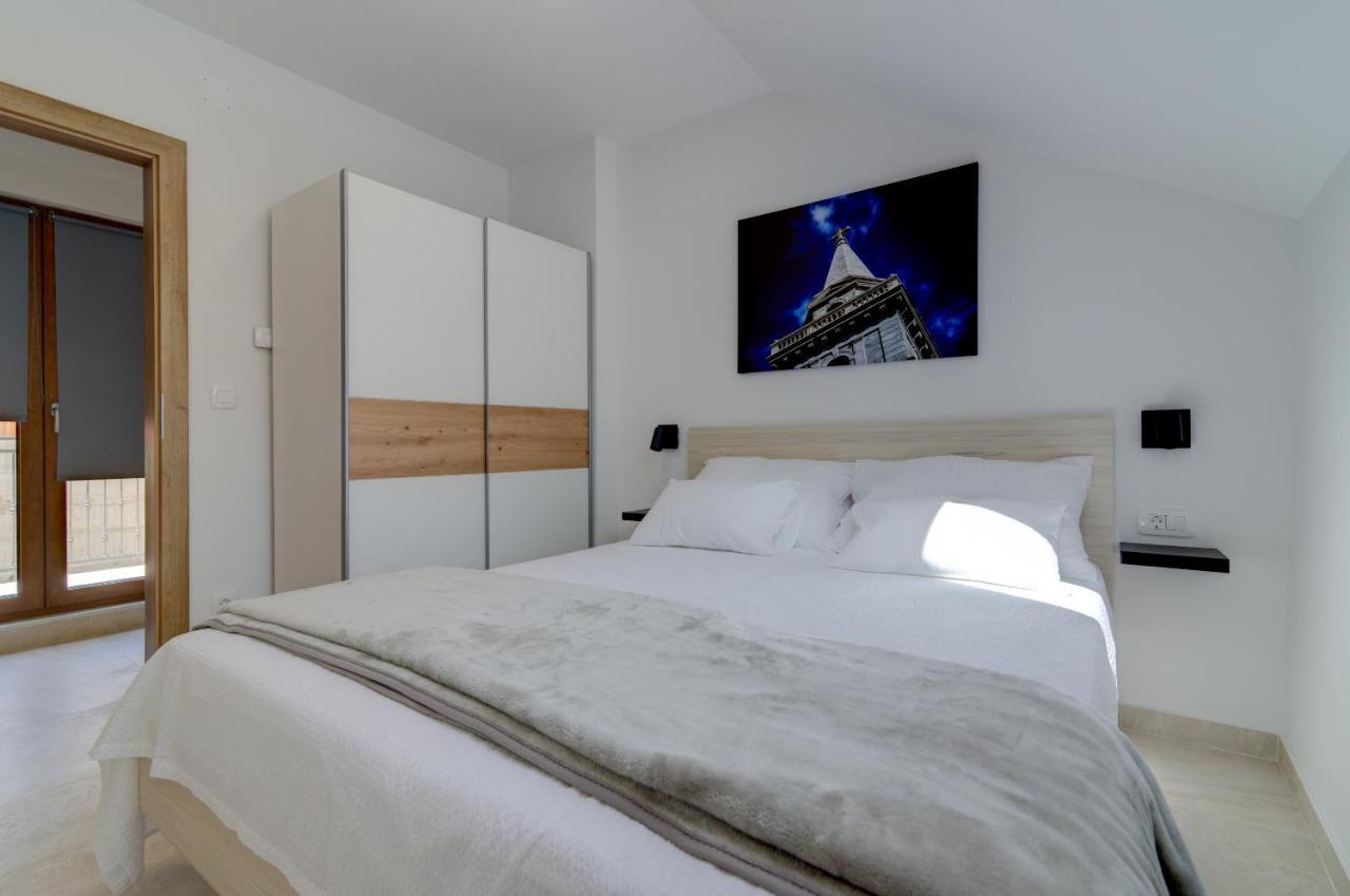 Rote Zora Apartment เซนญ์ ภายนอก รูปภาพ