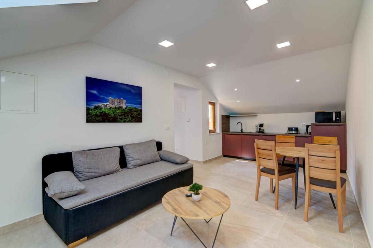 Rote Zora Apartment เซนญ์ ภายนอก รูปภาพ